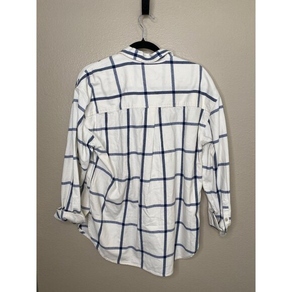 Universal Thread Womens White Blue Button Up Shirt Oversized M Cotton - Picture 3 of 6